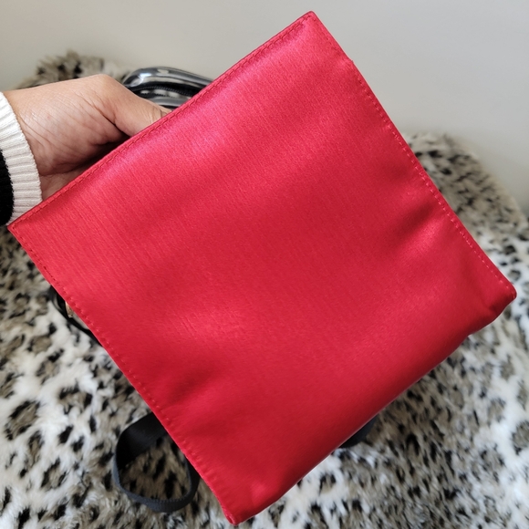 Authentic YSL parfums Pouch - Picture 3 of 9